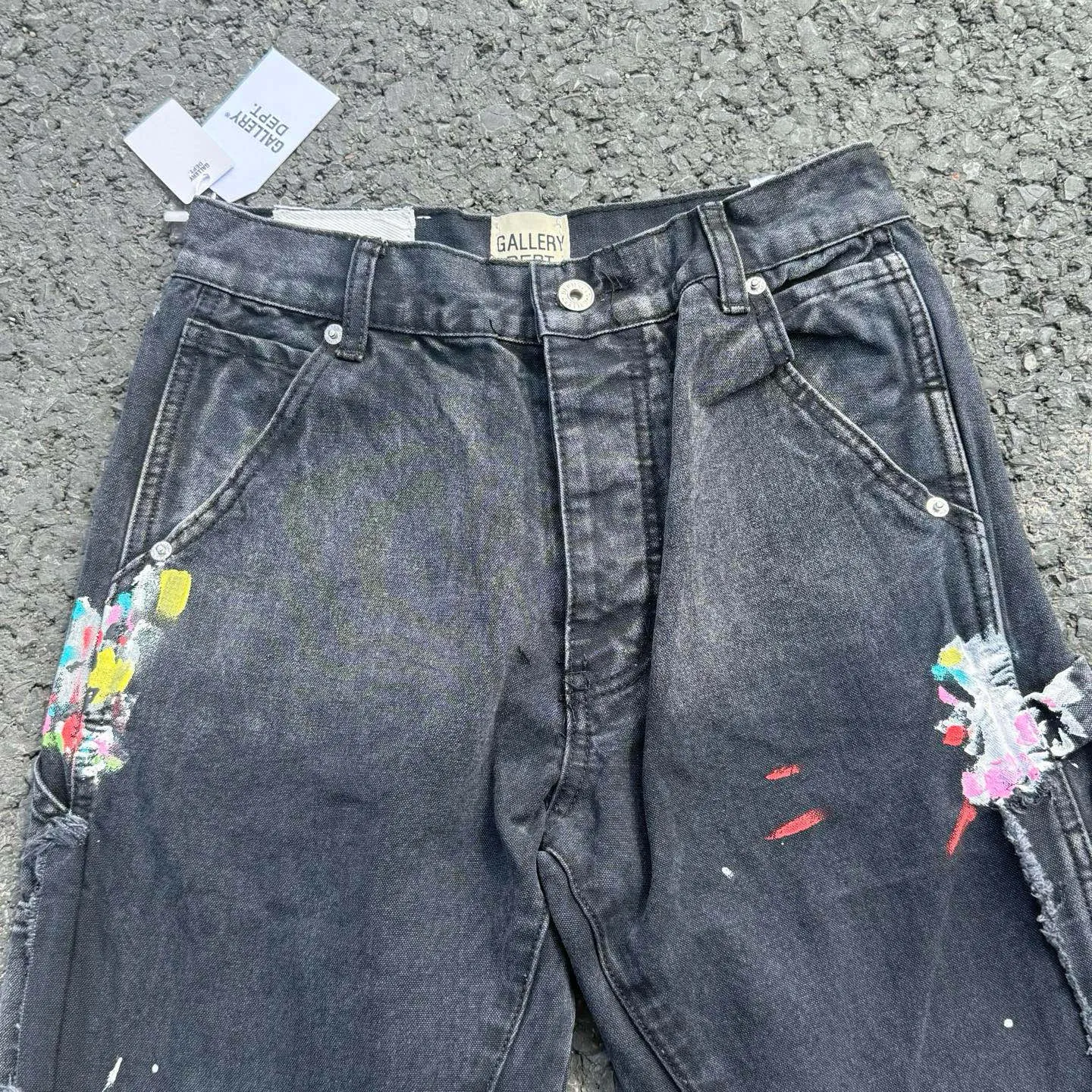 #8168 P250💰 GALLERY DEPT American retro splash-ink splicing micro-horn logging overalls raw edge jeans - Original purchase and pattern making to truly restore the ultimate texture of Vintage - Original hardware accessories, washed and other elevators, QR code analysis are all purchased from the original factory, high degree of restoration, welcome to compare with a certain product ~ - Three-dimensional version Loose and comfortable, not picky about the figure, taller and slimmer, factory Seiko, original factory quality control, same style for men and women, can be matched with couples Versatile recommendation: must-have jeans for all seasons Size: S-XXL (28-36)